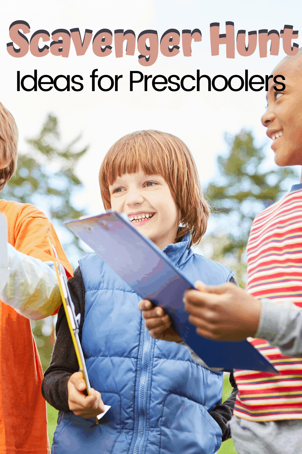Whether you're looking for something fun to do at home or around the neighborhood, check out these fun suggestions for a preschool scavenger hunt!