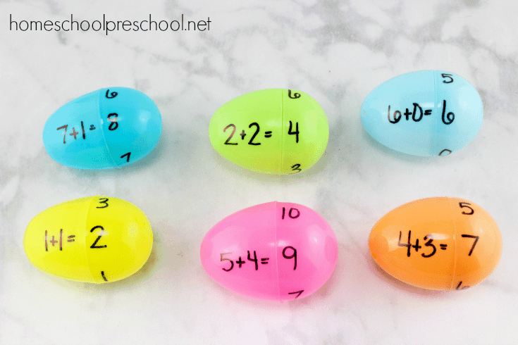 Come discover how to teach addition with plastic Easter eggs! This activity is perfect for your spring homeschool lessons. | homeschoolpreschool.net