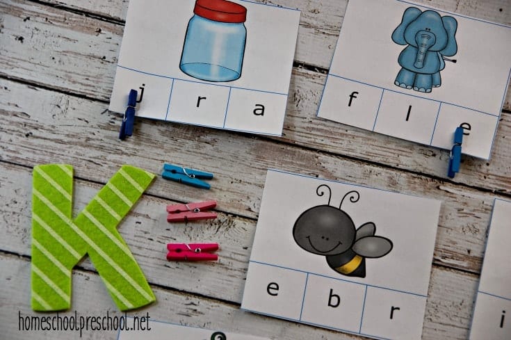 Are you teaching beginning sounds? These printable alphabet clip cards are great teaching tools for early learners. 