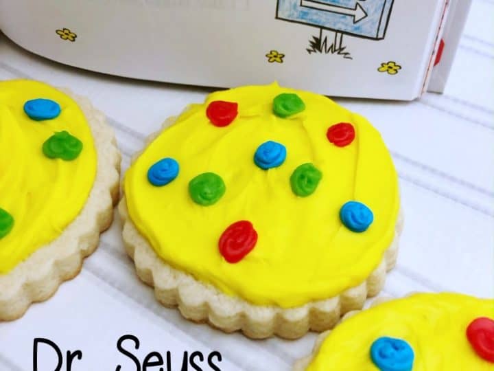 This Dr Seuss preschool snack idea is so much fun! These Put Me in the Zoo inspired cookies are as yummy as they are cute!