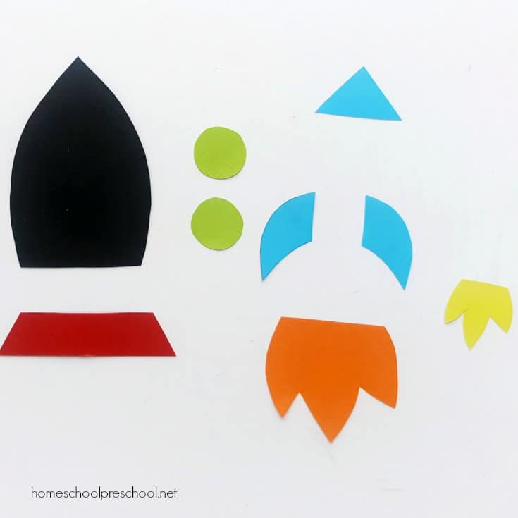 Looking for an easy rocket ship craft for kids? Our simple paper quilled rocket craft includes a printable template, making it perfect for home and school.