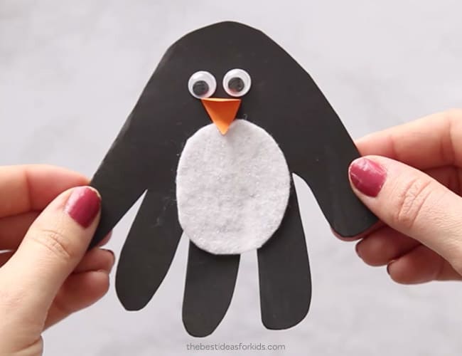 Make-Handprint-Penguin-Card Handprint Winter Animals Crafts