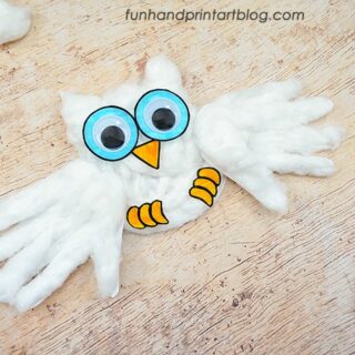 Snowy-Owl-Handprint-Craft-For-Winter-320x320 Winter Animals Crafts