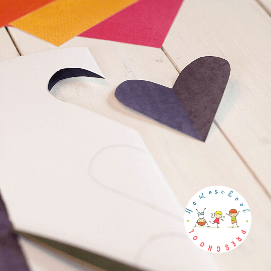 valentine-craft Valentine Card Craft for Preschoolers