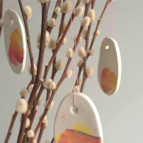 DIY-Kids-Easter-Tree-Decorations-480x480 Easter Crafts for Preschoolers