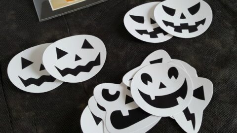 Halloween-matching-game-using-beverage-stickers-480x270 Halloween Preschool Math Activities
