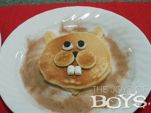 Ground-hog-pancake 13 Simple Groundhog Day Activities for Toddlers