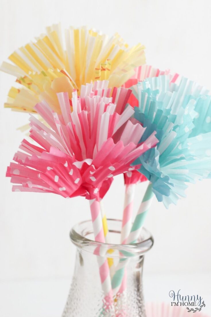 flower-craft-with-cupcake-wrappers-735x1103 Mother's Day Crafts with Cupcake Liners