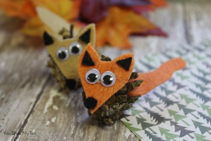 Pinecone-Critters-Fall-Arts-And-Crafts-For-Kids-Fox-700x467-1 10 Fabulously Easy Fall Crafts for Preschool Aged Kids