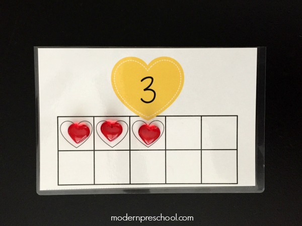 heart-number-counting-printable-cards-3 22 Printable Valentines Worksheets for Kids