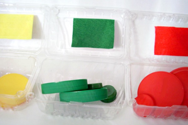 Preschool-math-activities-with-recycled-jar-lids Kindergarten Math Sorting Activities