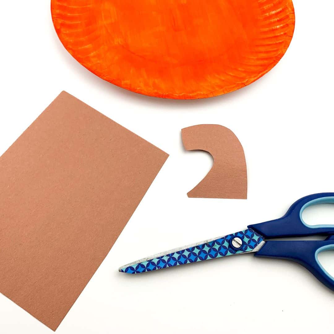 Pumpkin Paper Plate Craft for Preschool (Fun & Easy Fall Activity)