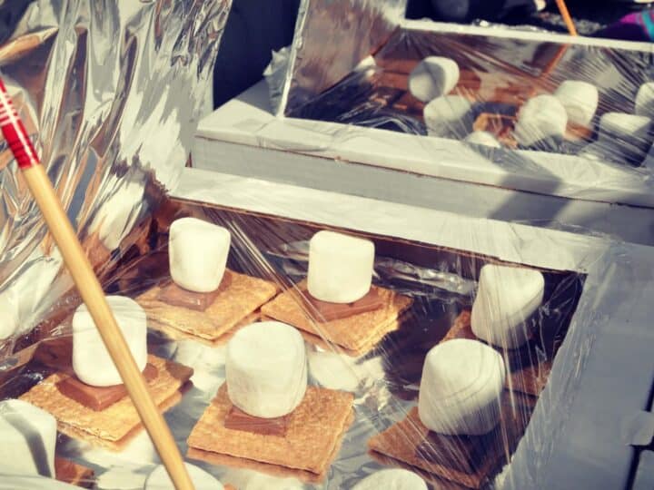 Image for Pizza Box Solar Oven Smores