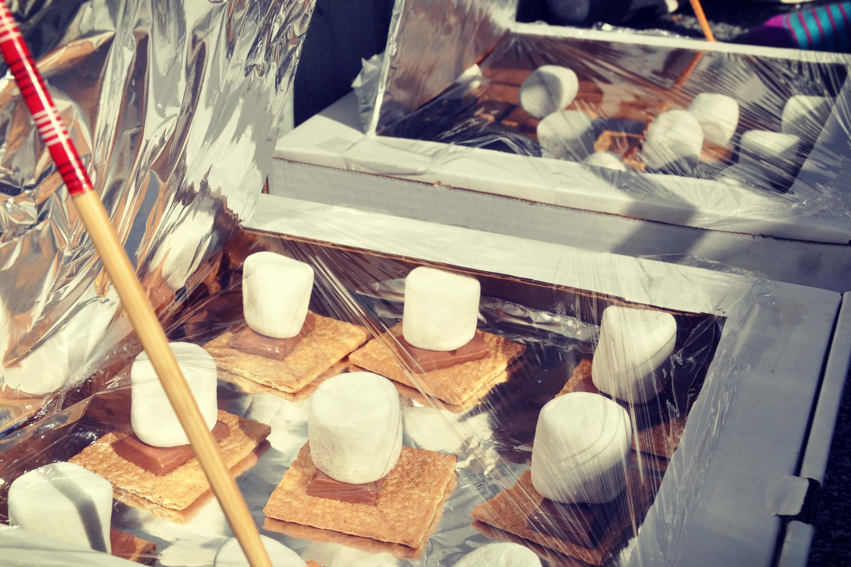 Image for Pizza Box Solar Oven Smores